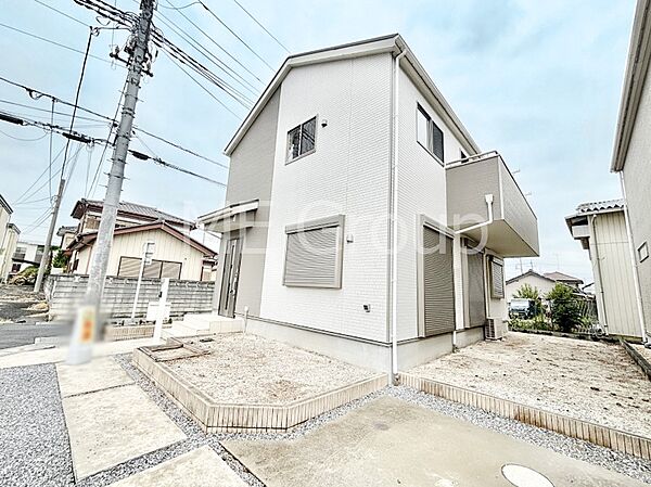 たっぷりの陽光と心地よい風が舞い込む住まい
