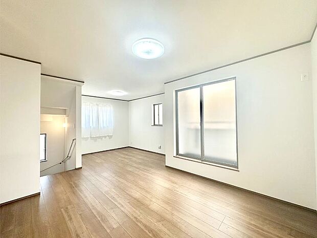 落ち着いた雰囲気のＬＤＫは家族みんなの快適空間  