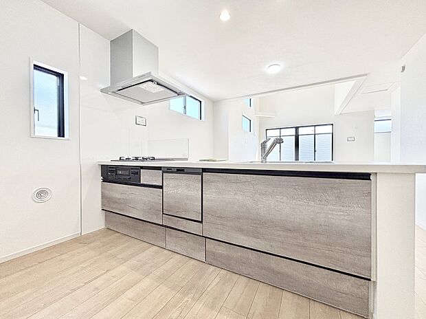 毎日使うキッチンだから、使いやすさ＆お手入れのしやすさにこだわりました。 