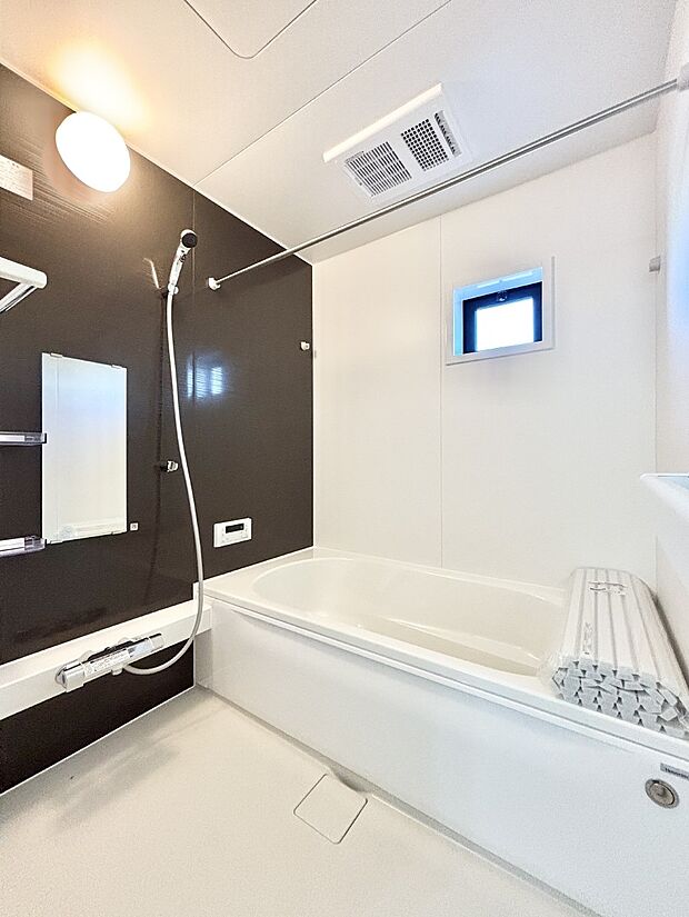 一日の疲れを癒やす大切なバスタイム。ゆっくりとお風呂を楽しんで疲れをとりたいですね！  