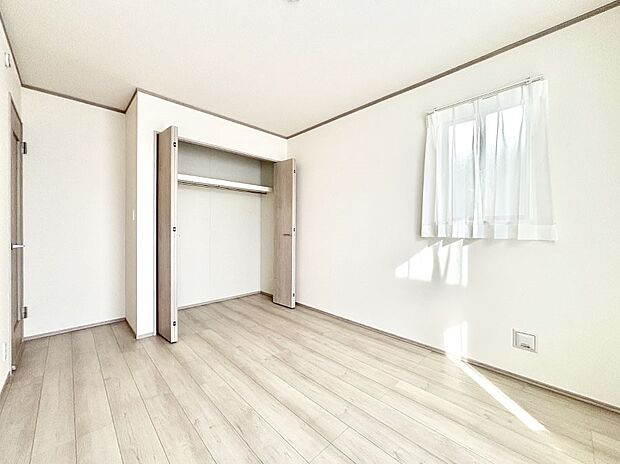 収納が充実しているので居住スペースを広々使えます