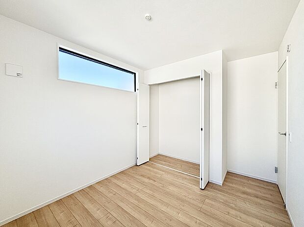 子供部屋にもおすすめな収納スペースたっぷりの居室