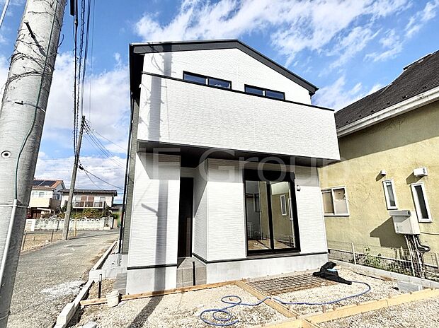 たっぷりの陽光と開放感に包まれる明るい住まい  