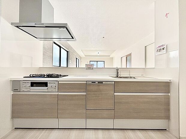 毎日使うキッチンだから、使いやすさ＆お手入れのしやすさにこだわりました。 