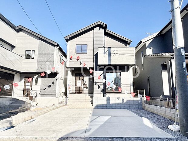 洗練された外観、上質な住空間が広がる室内は永く安心して過ごせる住居です。