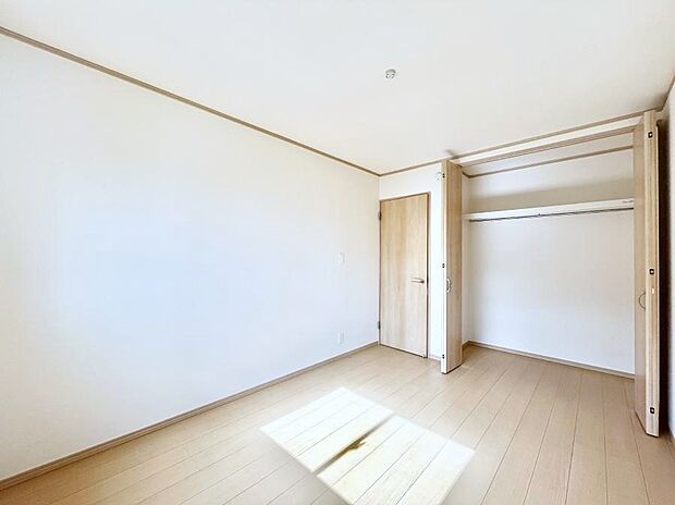 収納が充実しているので居住スペースを広々使えます