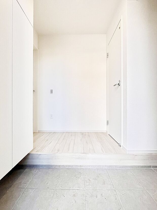 家族の帰宅やお客様をあたたかく迎える玄関