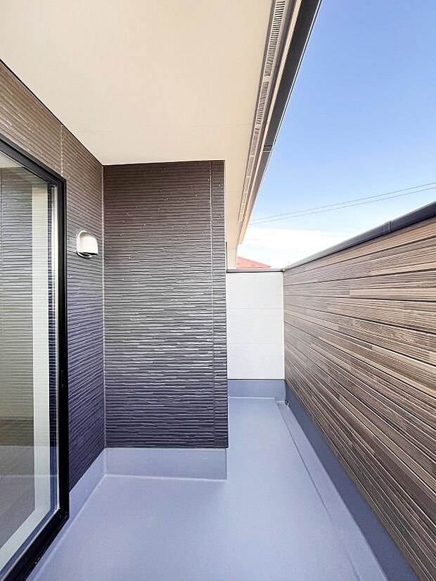 風通しの良いバルコニー