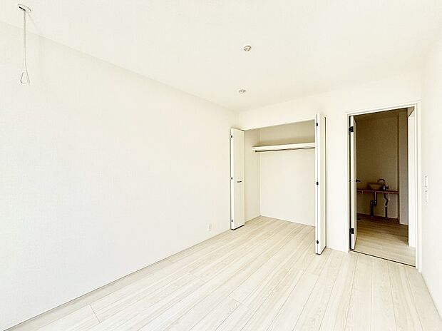 収納が充実しているので、居住スペースを広く使えます。