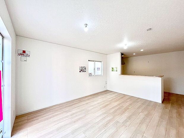 住む方の個性が引き出される、インテリアを考えるのが楽しみなリビングです！ 