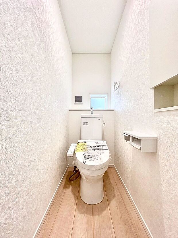 トイレは1階と2階それぞれに配置されていてとても便利です。 