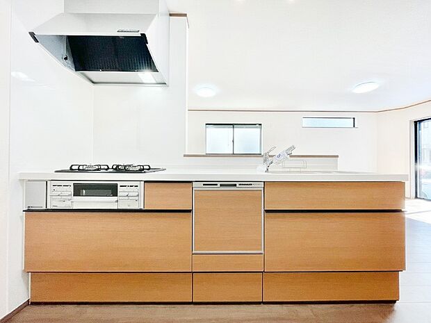 毎日使うキッチンだから、使いやすさ&お手入れのしやすさにこだわりました。