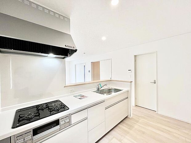 毎日使うキッチンだから、使いやすさ＆お手入れのしやすさにこだわりました。 