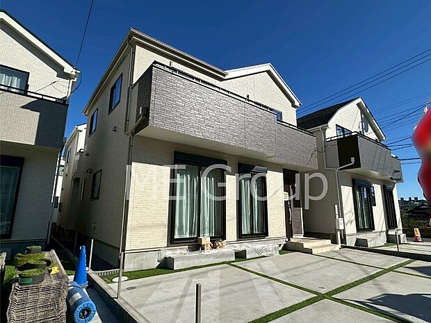 溢れる陽光でご家族の笑顔も輝く