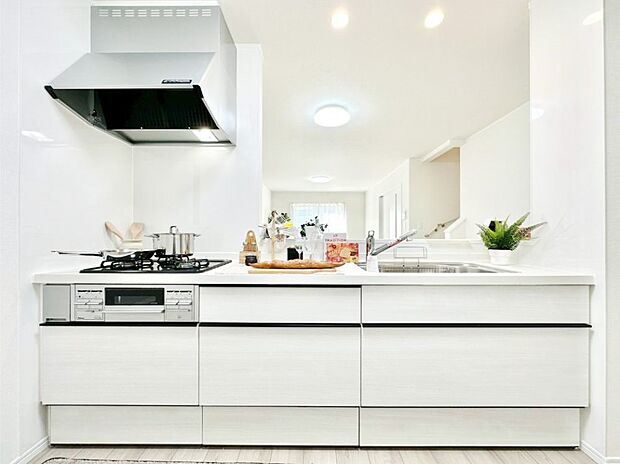 毎日使うキッチンだから、使いやすさ＆お手入れのしやすさにこだわりました。 