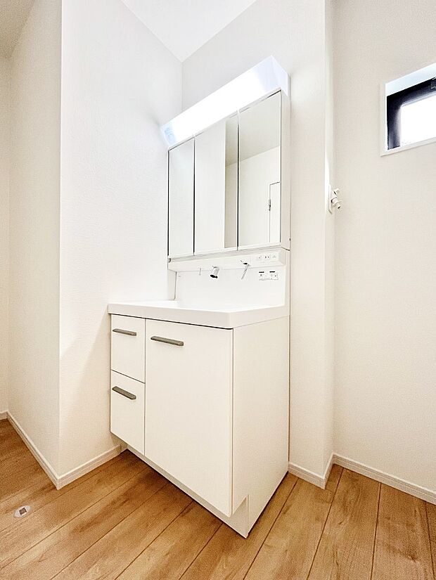 広々とゆとりのあるランドリースペース　