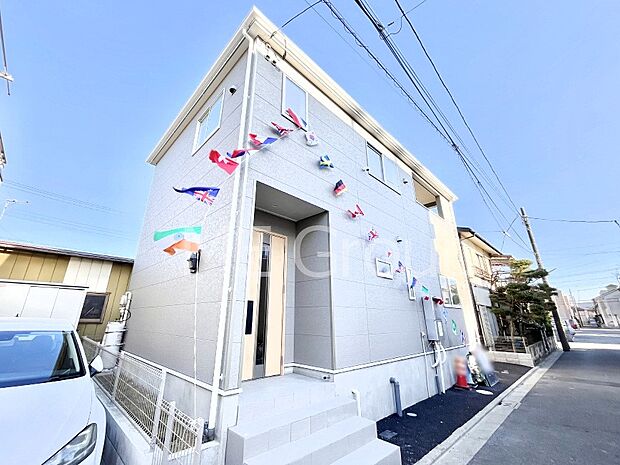 溢れる陽光でご家族の笑顔も輝く