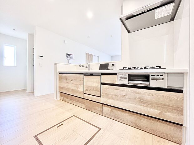 広々とした使い勝手の良いキッチンで日々のお料理も楽しくなりそう