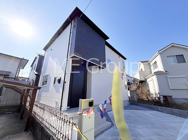 溢れる陽光でご家族の笑顔も輝く