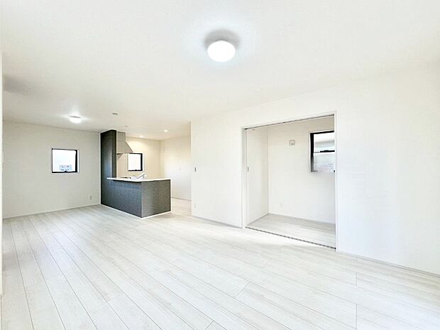 どこにいても家族のつながりを感じられるコミュニケーションリビング。