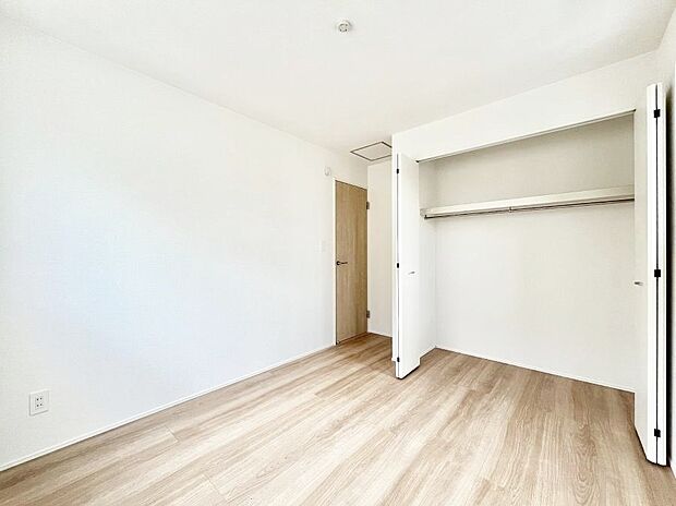 収納が充実しているので、居住スペースを広く使えます。