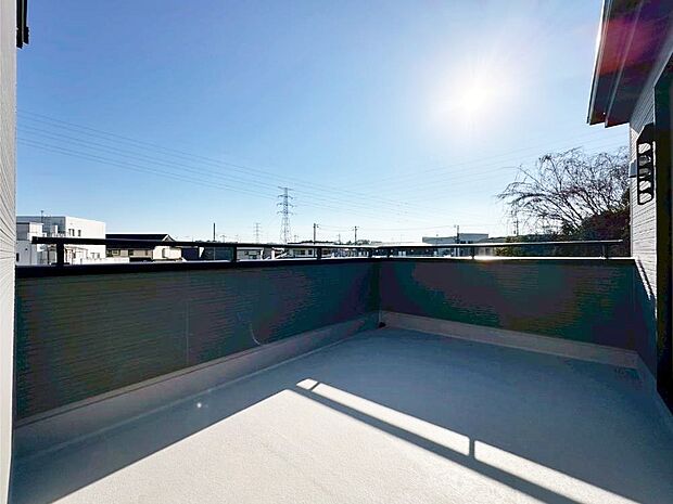 開放感あるルーフバルコニー