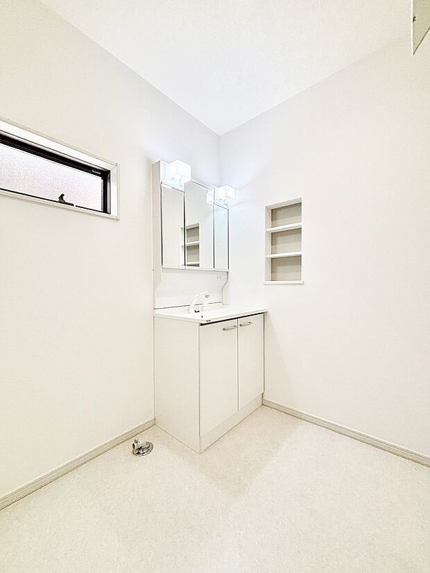 広々とゆとりのあるランドリースペース