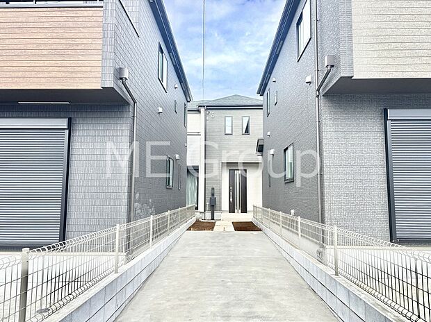 奥まった敷地にあるプライベートを保てる住まい