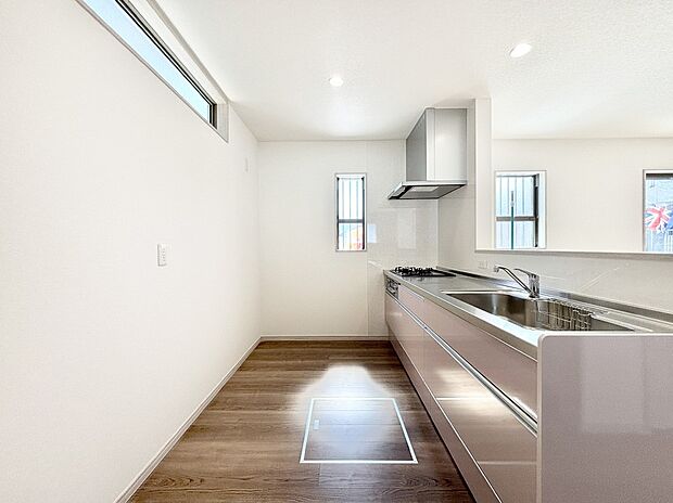 ゆとりあるキッチンではご家族と楽しくお料理ができます。