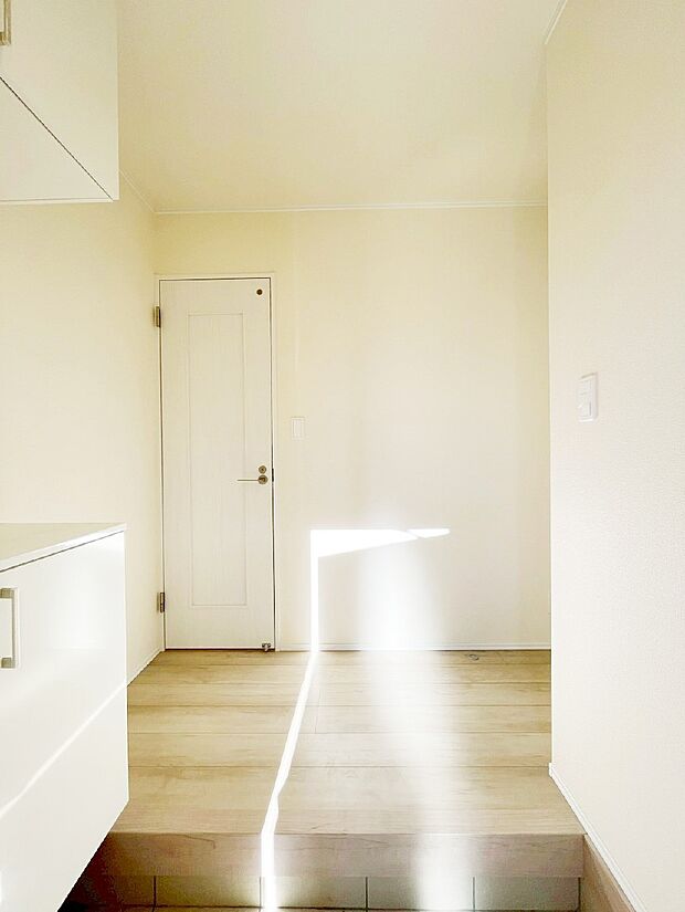 家族の帰宅やお客様をあたたかく迎える玄関