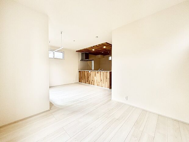 住む方の個性が引き出される、インテリアを考えるのが楽しみなリビングです!