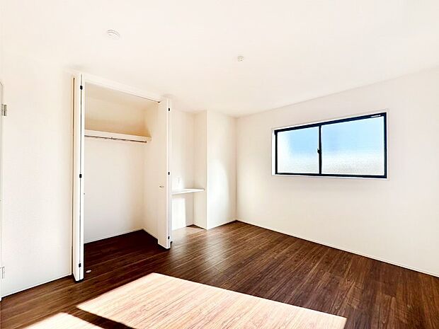 ナチュラルなフローリングはどんなインテリアにもマッチ。