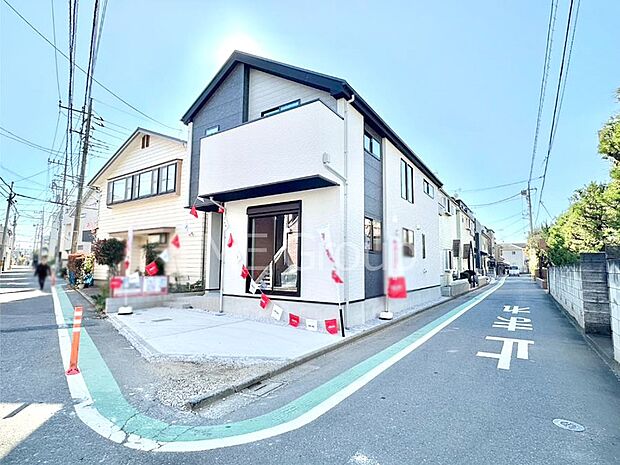 前面道路はきちんと整備されています