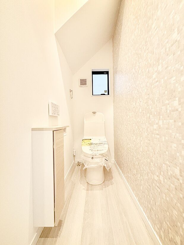 トイレは安心の2箇所!朝のバタバタも一安心です。