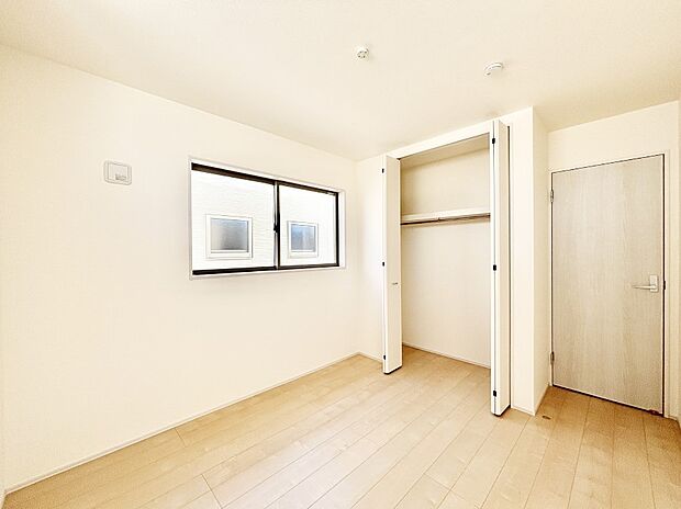 全居室2面採光&クローゼット付きです