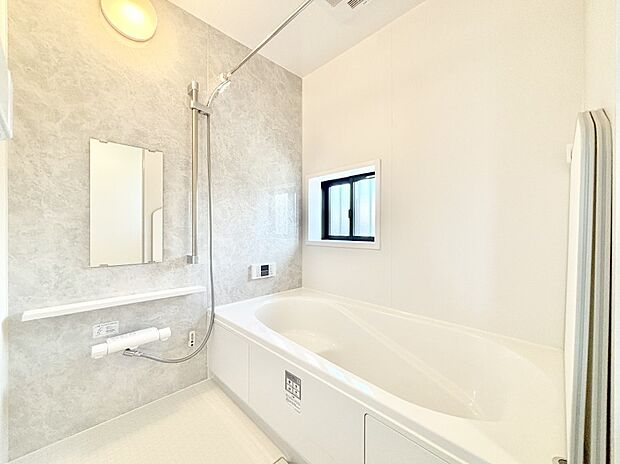 一日の疲れを癒やす大切なバスタイム。ゆっくりとお風呂を楽しんで疲れをとりたいですね!