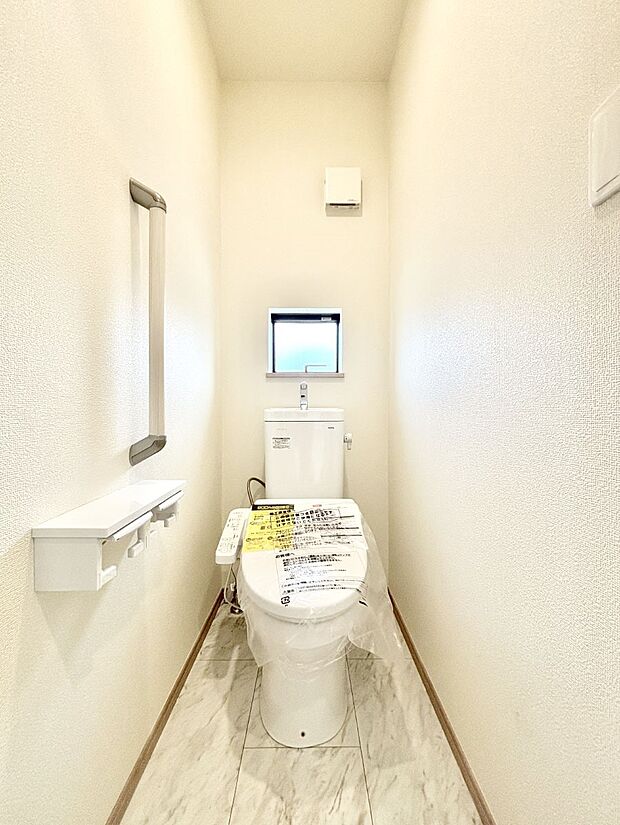 トイレは1階と2階それぞれに配置されていてとても便利です。 