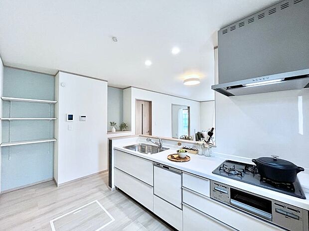 毎日使うキッチンだから、使いやすさ＆お手入れのしやすさにこだわりました。  