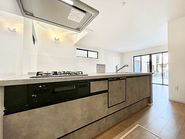 毎日使うキッチンだから、使いやすさ＆お手入れのしやすさにこだわりました。 