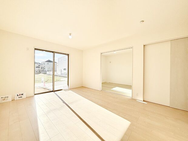 家族の笑顔が自然と生まれてくる、そんな雰囲気のダイニングに仕上がっています