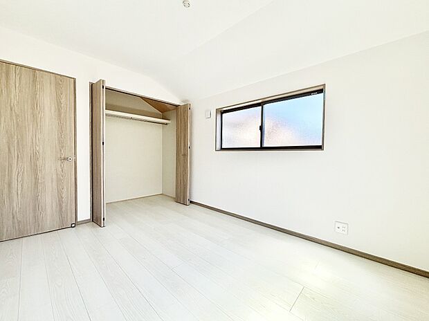 全居室2面採光&クローゼット付きです