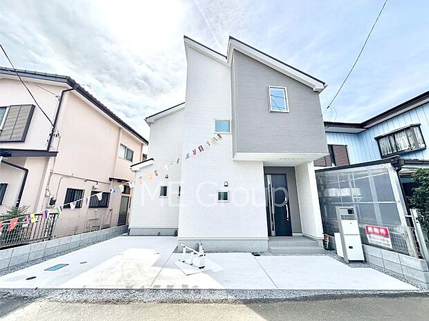 洗練された外観、上質な住空間が広がる室内は永く安心して過ごせる住居です。 