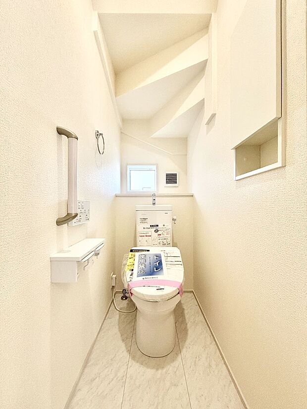トイレは1階と2階それぞれに配置されていてとても便利です。 