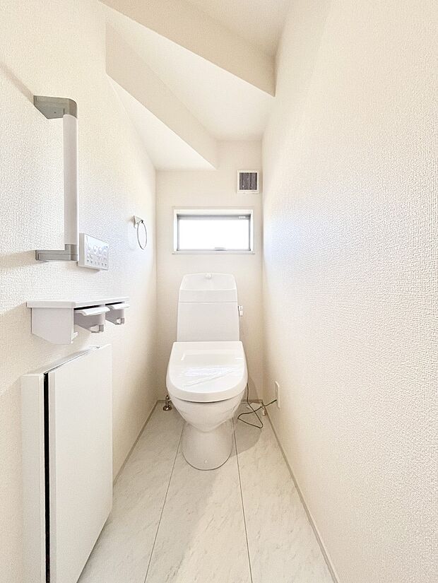 トイレは安心の2箇所!朝のバタバタも一安心です。