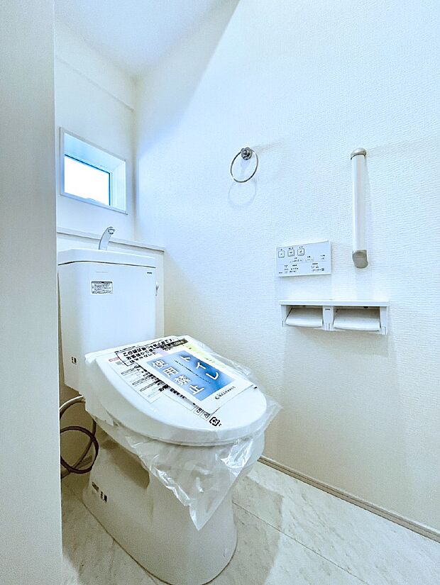 トイレは1階と2階それぞれに配置されていてとても便利です。 