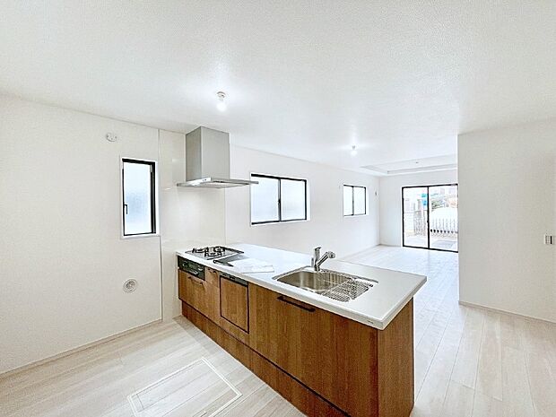 カウンター越しにお話しをしながら毎日のお料理をもっと楽しく