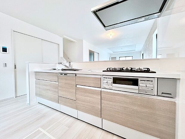 毎日使うキッチンだから、使いやすさ&お手入れのしやすさにこだわりました。