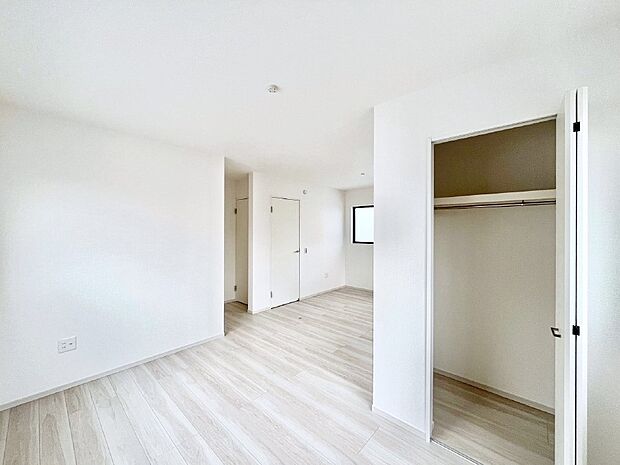 ライフスタイルの変化に応じて2部屋に分けても利用できます