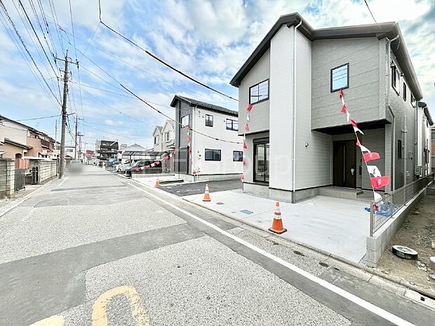 見通しの良さとともに、街並みに開放感を与えてくれます。