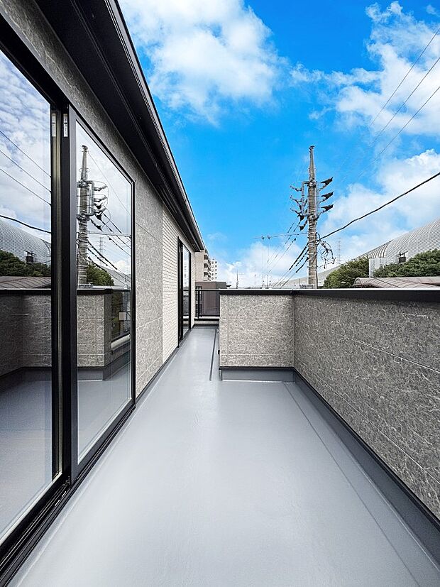 風通しの良いバルコニー